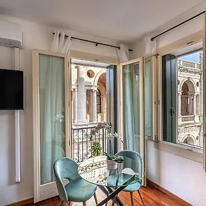 Palladiana, La Vista Di Vicence